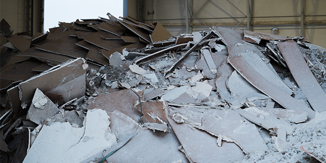 Kipsilevyjen kierrätys ja kipsin säilytys Syklo Oy.